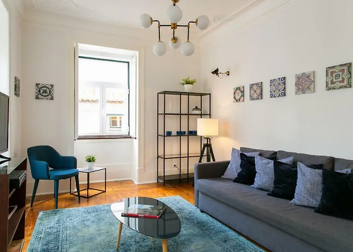Joivy Splendid 2Br Flat In Bairro Alto, Nearby Luis De Camoes Square