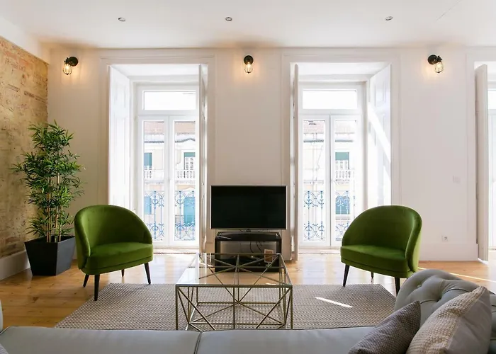 Joivy Gorgeous 3Br Home With Balcony Nearby Time Out Market