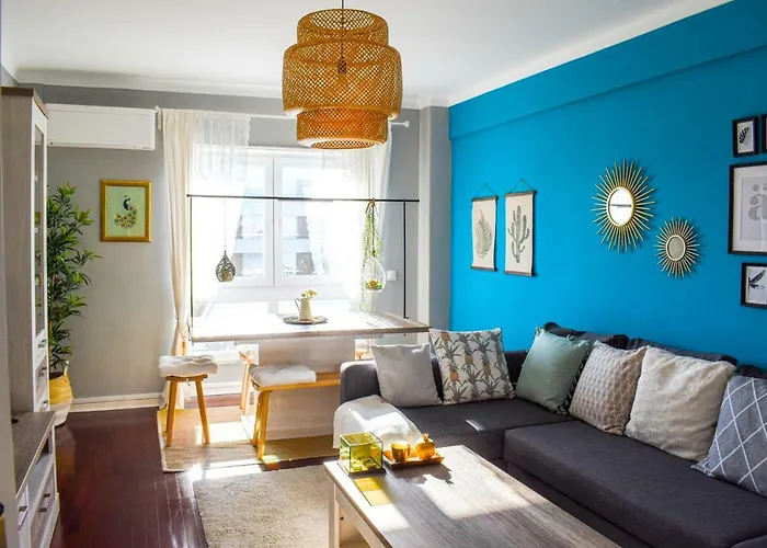 Lisbon Sky View 3Br Home + Near Airport + Free Parking