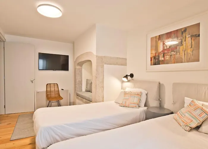 Penthouse With River View - Baixa Alfama