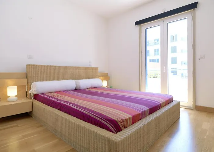 Flh - Restelo Spacious Duplex With View