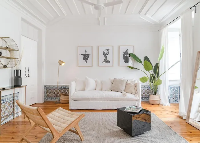 Casa Boma Lisboa - Typical And Spacious Apartment - Lapa II
