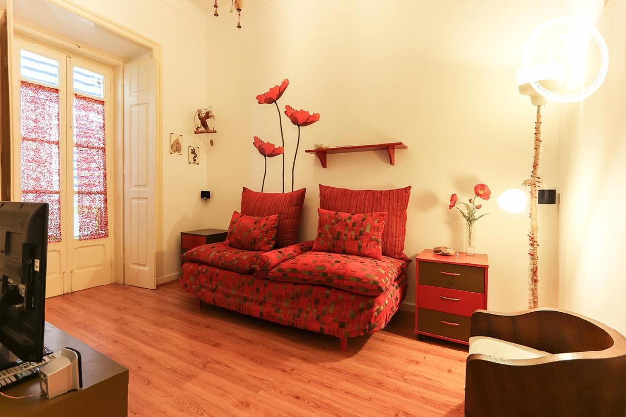 Red Almirante By Homing Lisbon