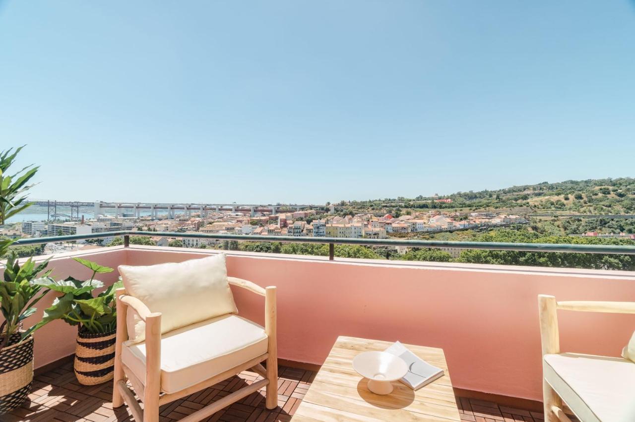 Apartment Casa Boma - Unique With Private Balcony And Panoramic Bridge View - Alcantara Iv Lisbon