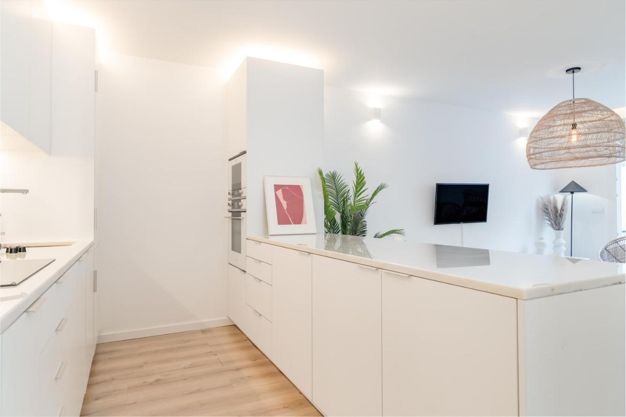 Casa Boma - Architect With Private Terrace - Alcantara Iii Apartment *