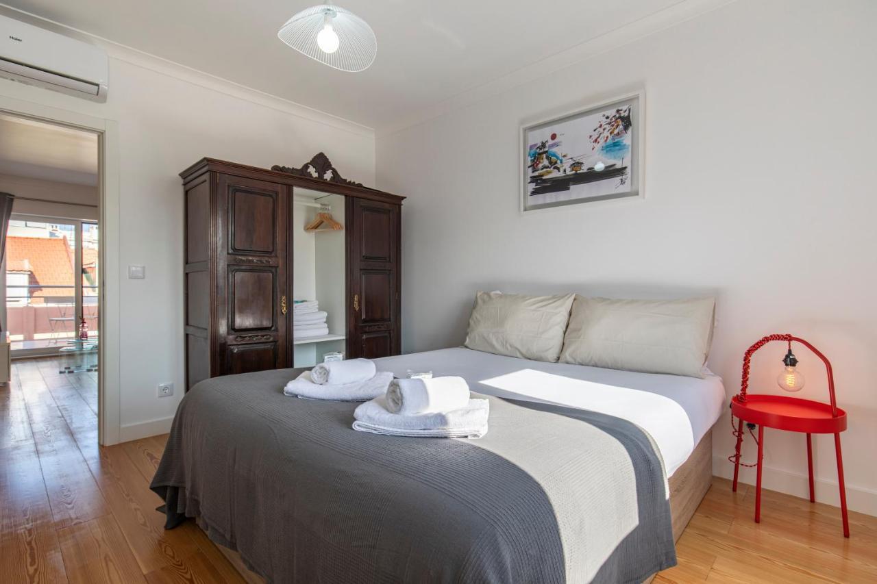 Lovelystay - Sunny 1bdr W/terrace Apartment