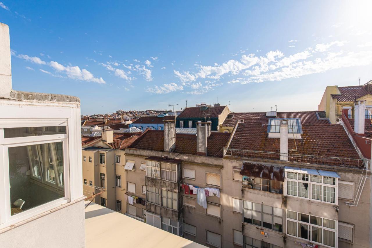 Lovelystay - Sunny 1bdr W/terrace Apartment *