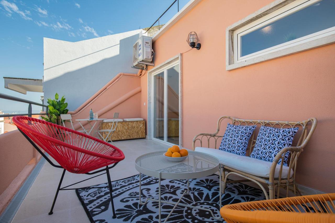 Apartment Lovelystay - Sunny 1bdr W/terrace Lisbon