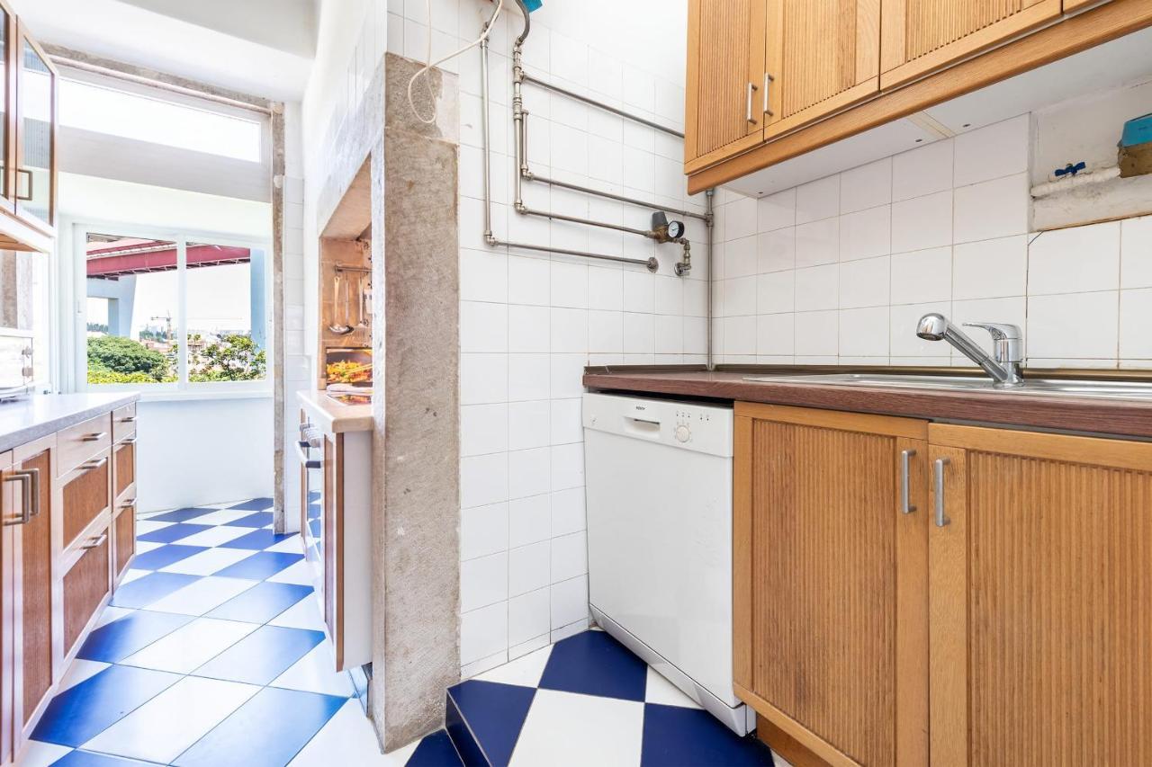 Guestready - Family W Rooftop In Alcantara Apartment