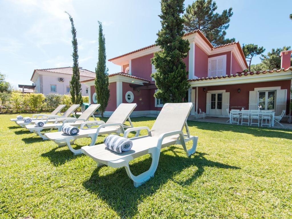 Villa Garidas Titanio - Modern And Spacious 5 Bedroom For 10 - Private Gated Pool Lisbon