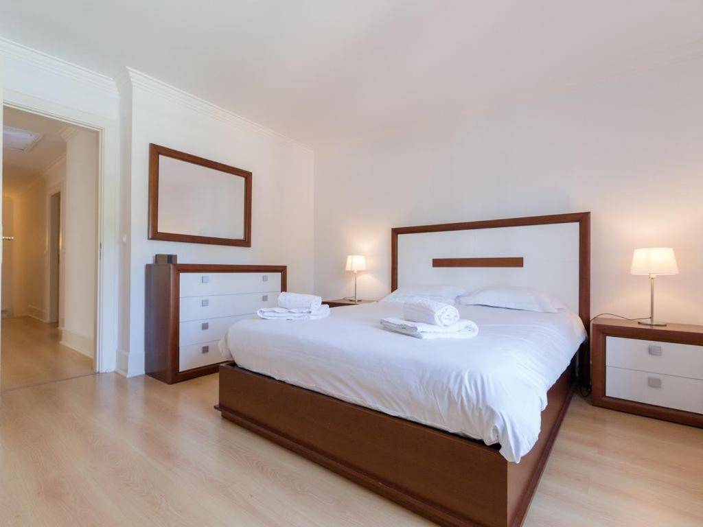 Garidas Titanio - Modern And Spacious 5 Bedroom For 10 - Private Gated Pool Villa *