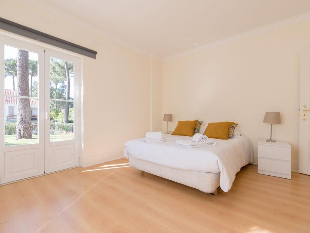 Villa Garidas Titanio - Modern And Spacious 5 Bedroom For 10 - Private Gated Pool *