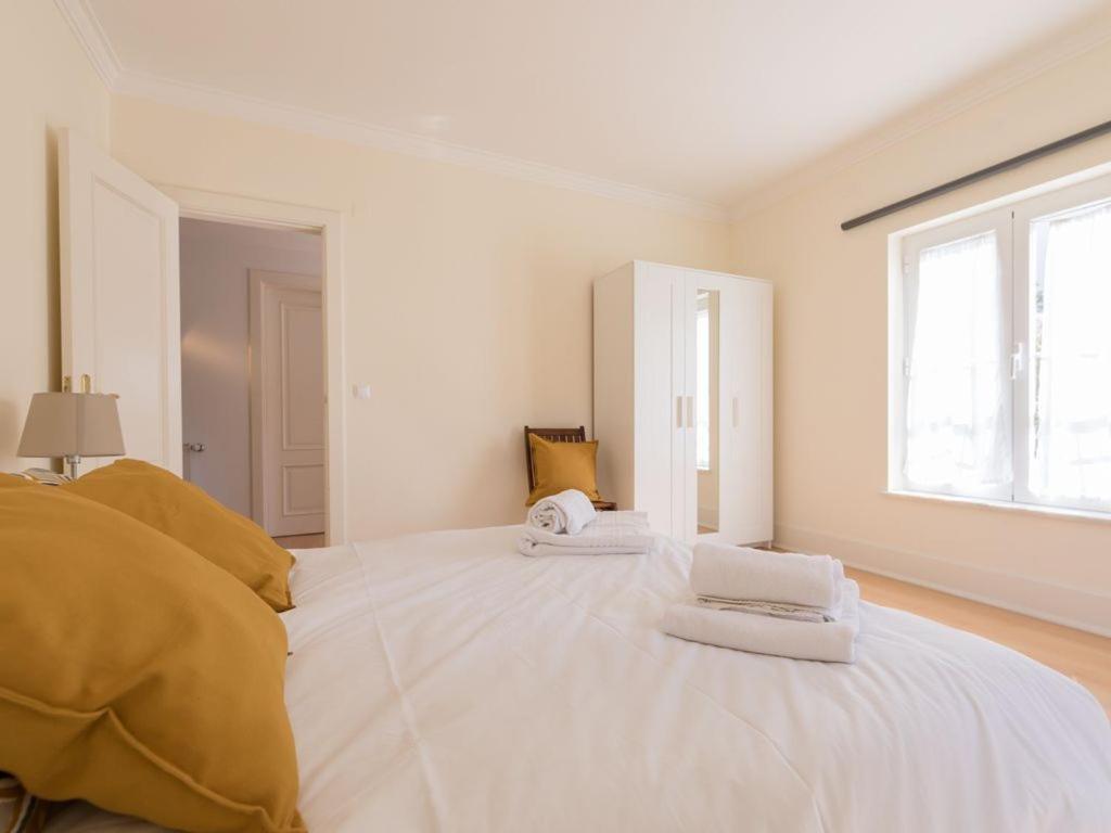 Villa Garidas Titanio - Modern And Spacious 5 Bedroom For 10 - Private Gated Pool Lisbon