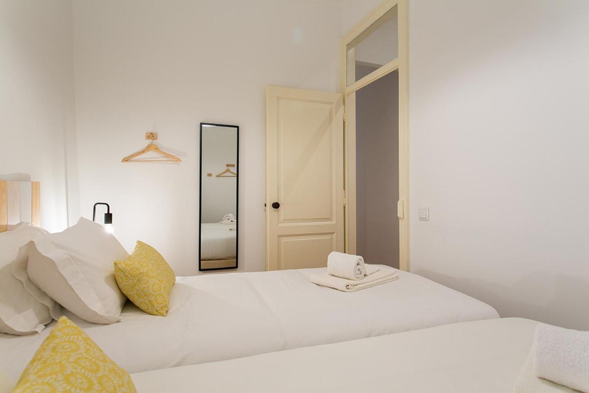 Apartment Lovelystay - Cozy 3bdr In Estrela *