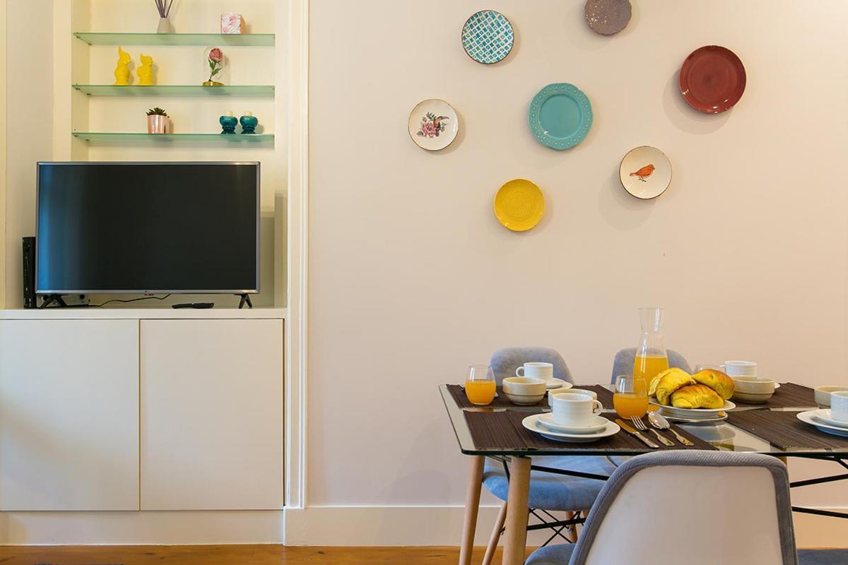 Lovelystay - Cozy 3bdr In Estrela Apartment Lisbon