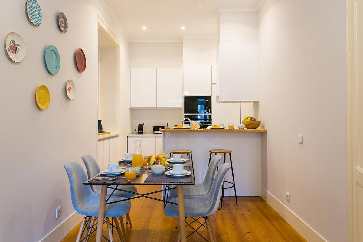 Lovelystay - Cozy 3bdr In Estrela Apartment