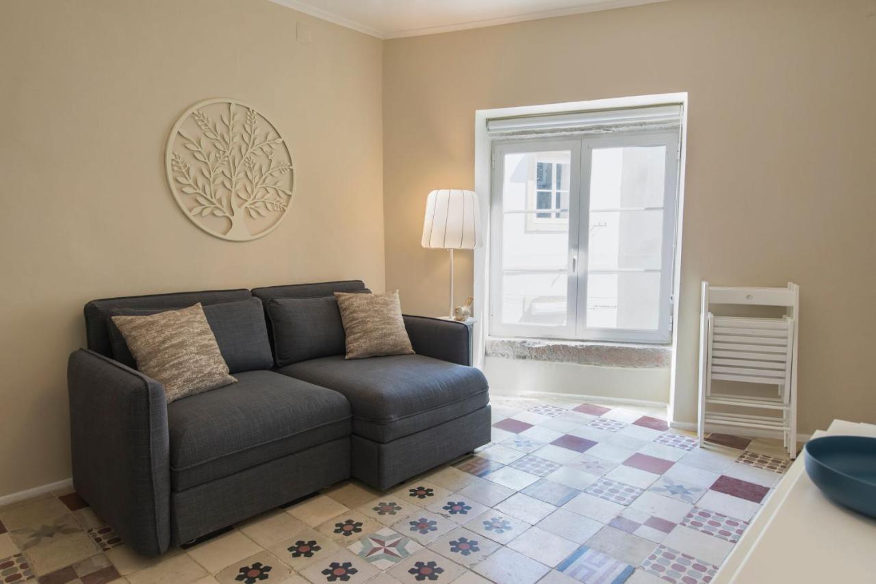 Apartment Terrace & River View In Alfama Lisbon