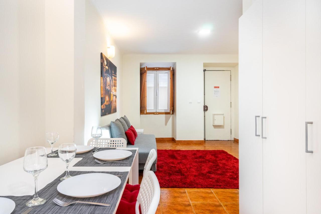 Lisboa, Lisbon, Charming Patio House, , Wifi, Air Conditioning, Near Metro, By Ig Apartamento Lisboa