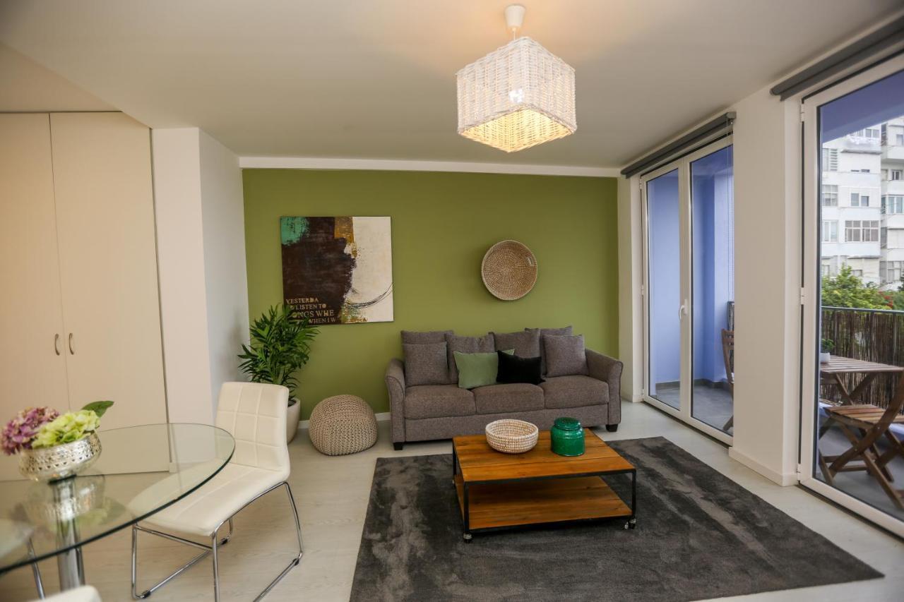 Apartment Enjoy Graca 2 *