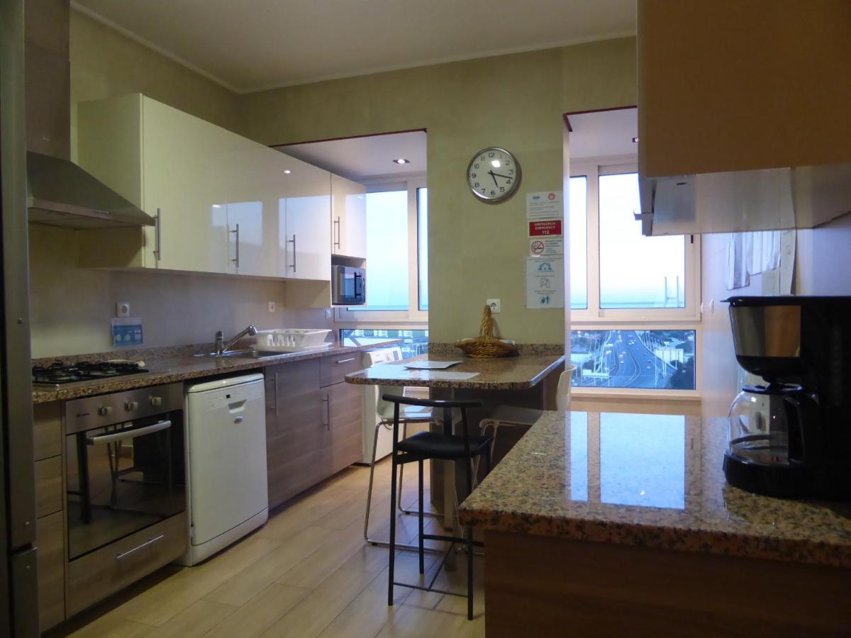 A View To The River Tejo - Sixtyfive Boutique *