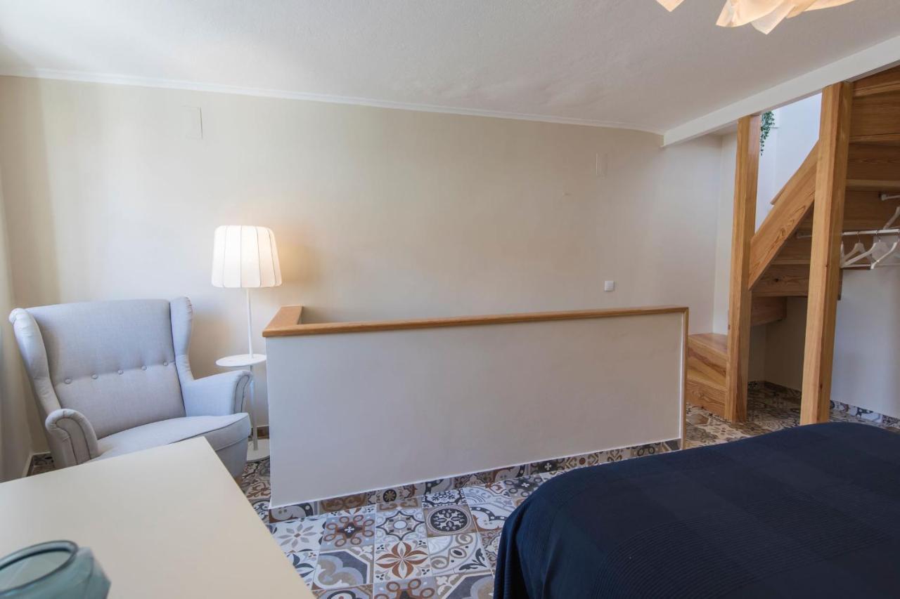 Terrace & River View In Alfama Apartment Lisbon