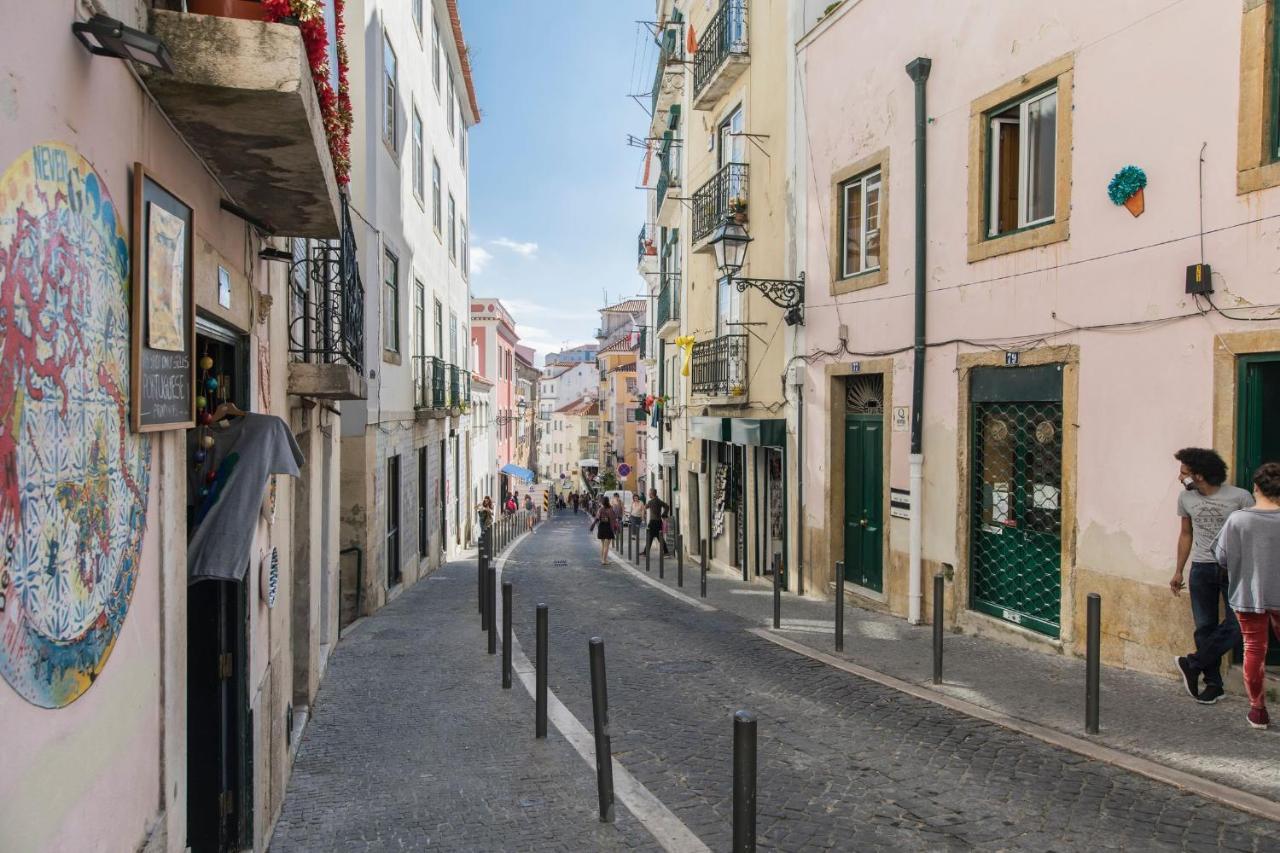 Terrace & River View In Alfama *