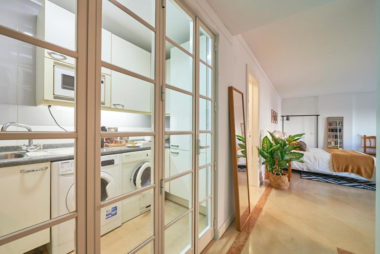 Apartment Modern With Swiming Pool & Garage -