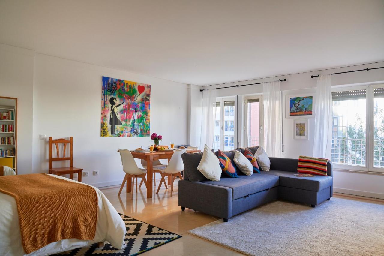 Apartment Modern With Swiming Pool & Garage -
