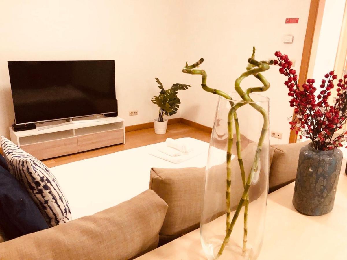 Apartment Orient - Modern, Spacious And Sunny! By The River! Lisbon