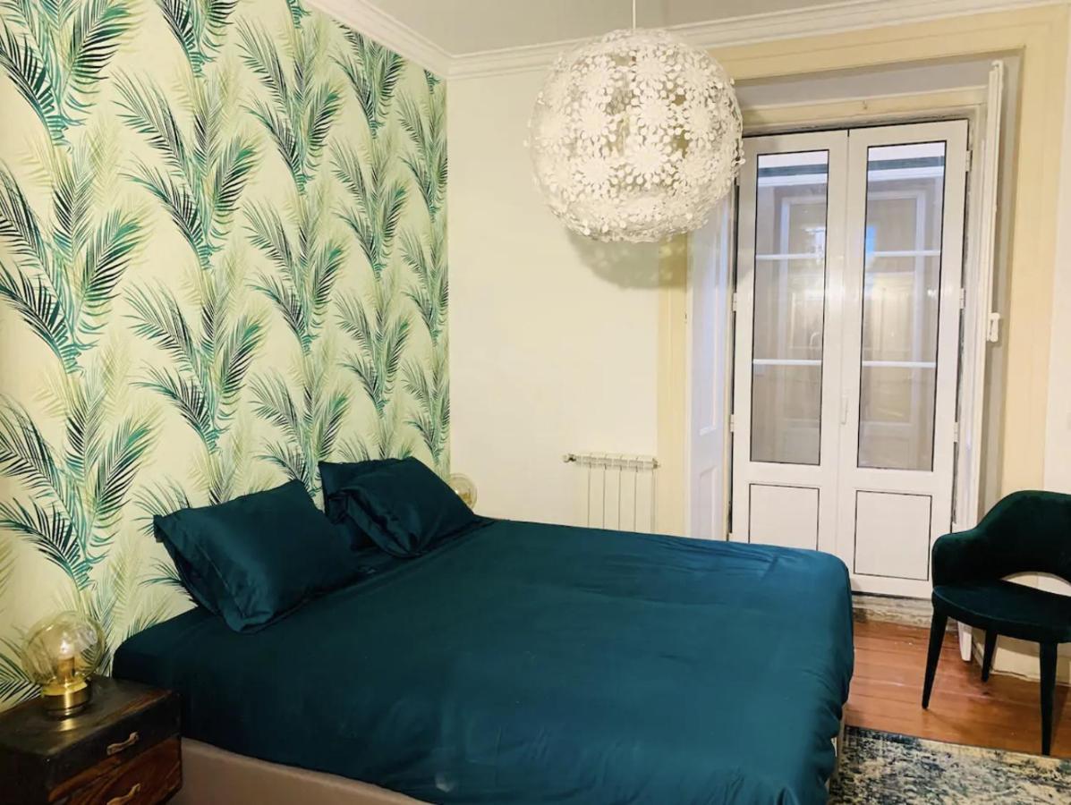 Apartment Charming 4 Bedroom In Chiado