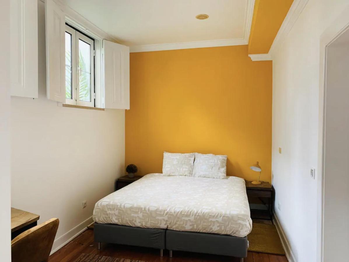 Charming 4 Bedroom In Chiado Apartment