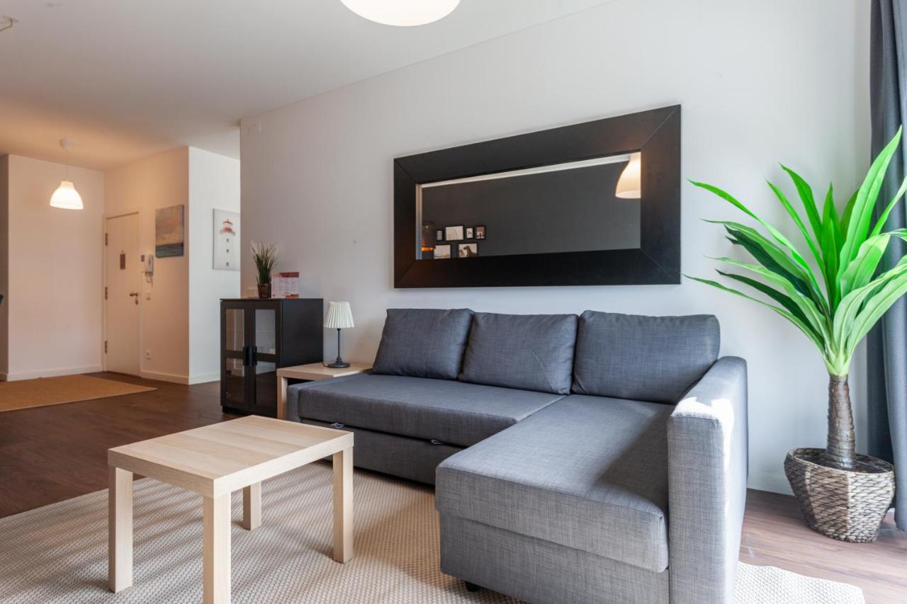 Flh Expo Modern Flat With Balcony Apartment
