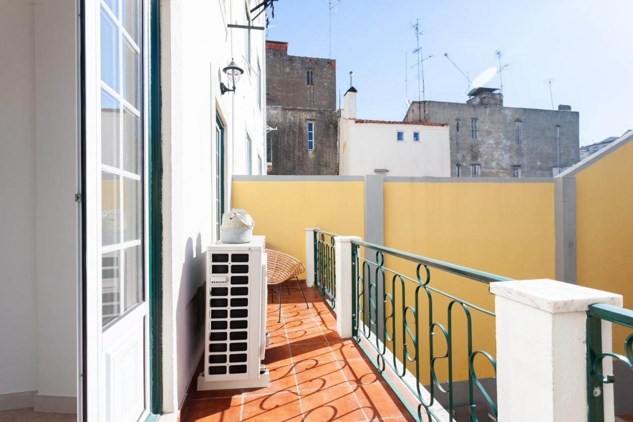 Flh Sao Bento With Balcony Apartment