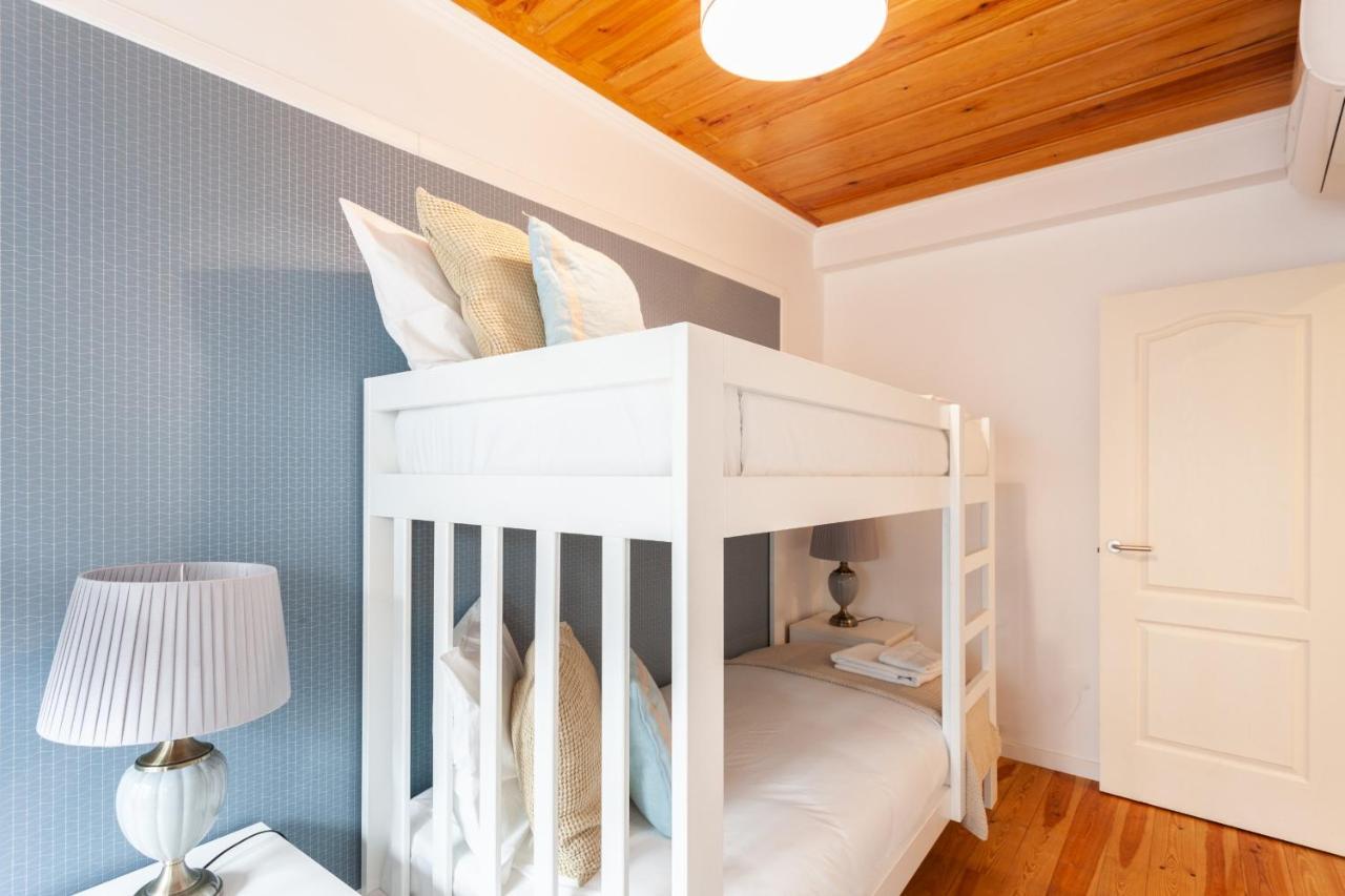 Flh Sao Bento With Balcony Apartment