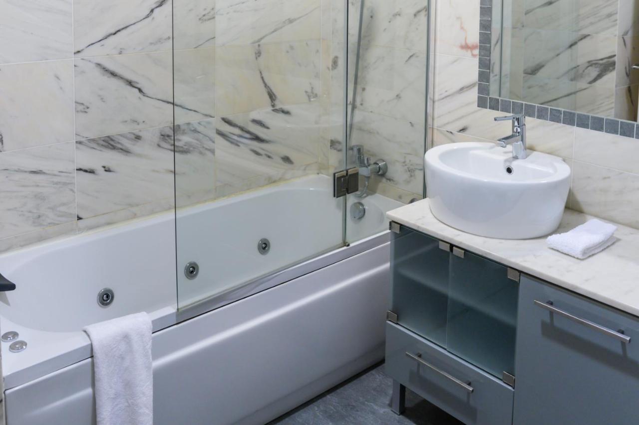 Near Marques Pombal Square Apartment Lisbon