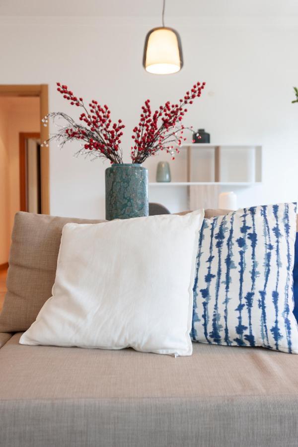 Apartment Orient - Modern, Spacious And Sunny! By The River! *