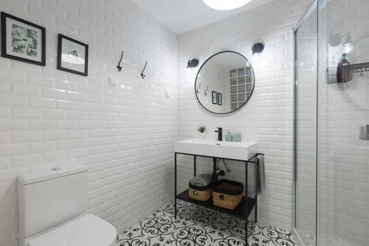 Magnificent Flat With Spectacular Views In Graca Lisbon