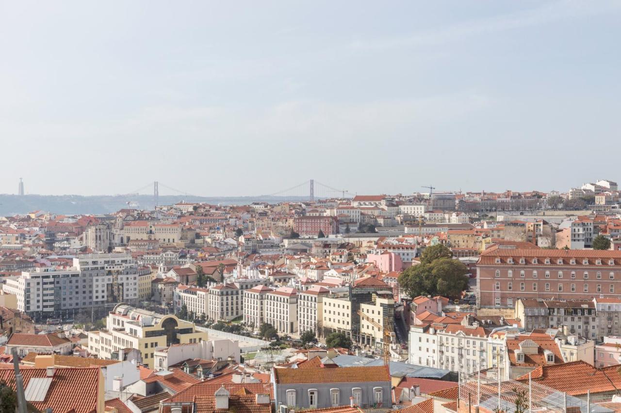 Stroll To Coffee Shops Near A Renovated Hillside In Graca * Lisbon