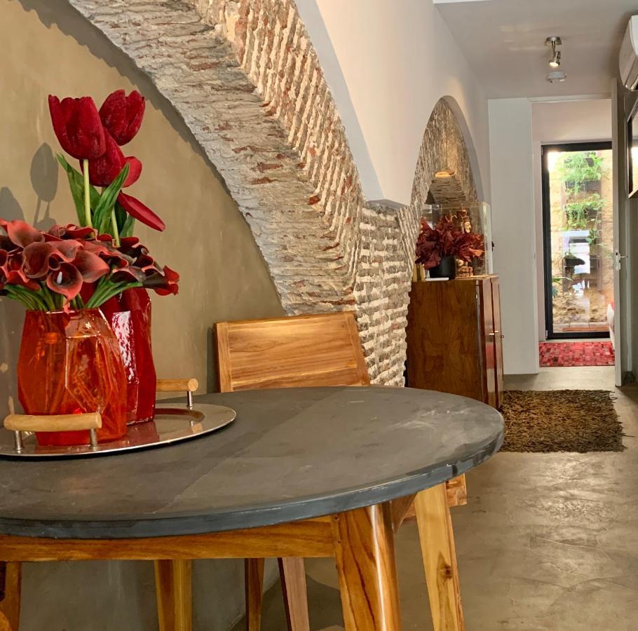 Old Stables Chiado - 1 Bedroom In The Red Heart Of * Lisbon