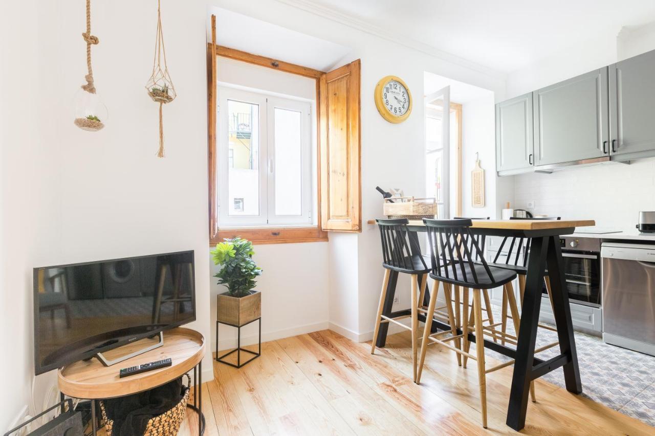 Feel In Stunning Renovated Nest In Graca