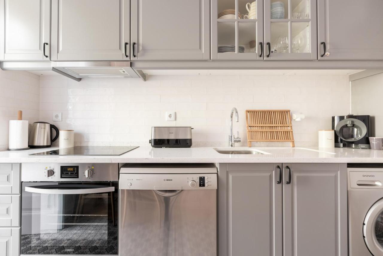 Feel In Stunning Renovated Nest In Graca
