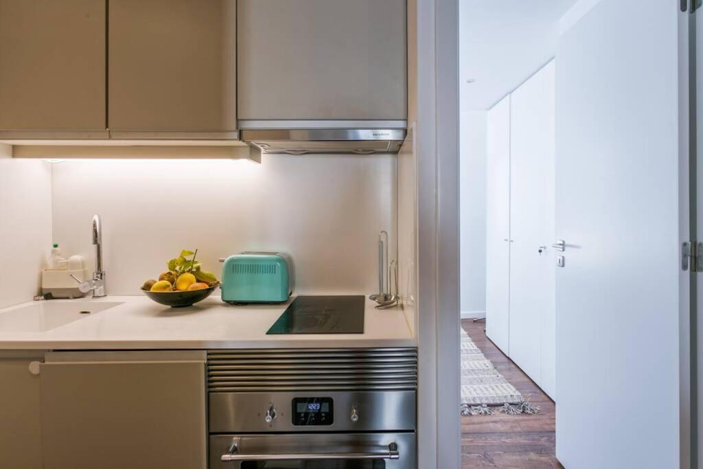 2 Bedroom With Ac Next To Avenida Da Liberdade Apartment Lisbon