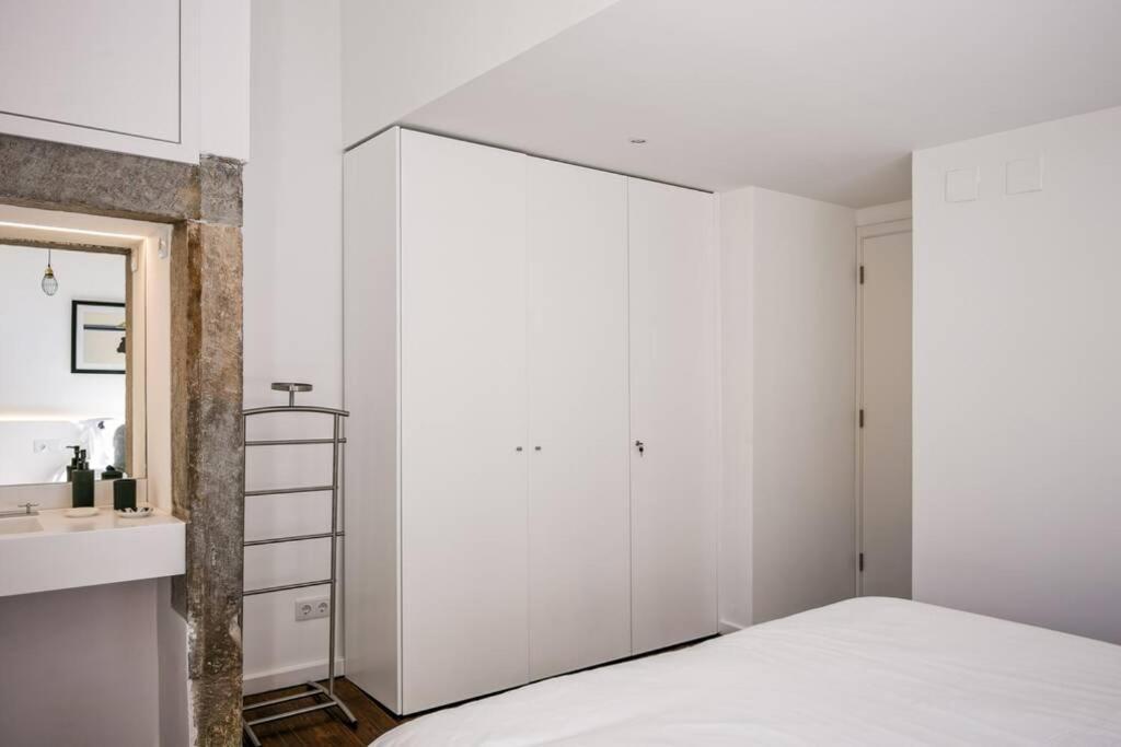 2 Bedroom With Ac Next To Avenida Da Liberdade * Lisbon