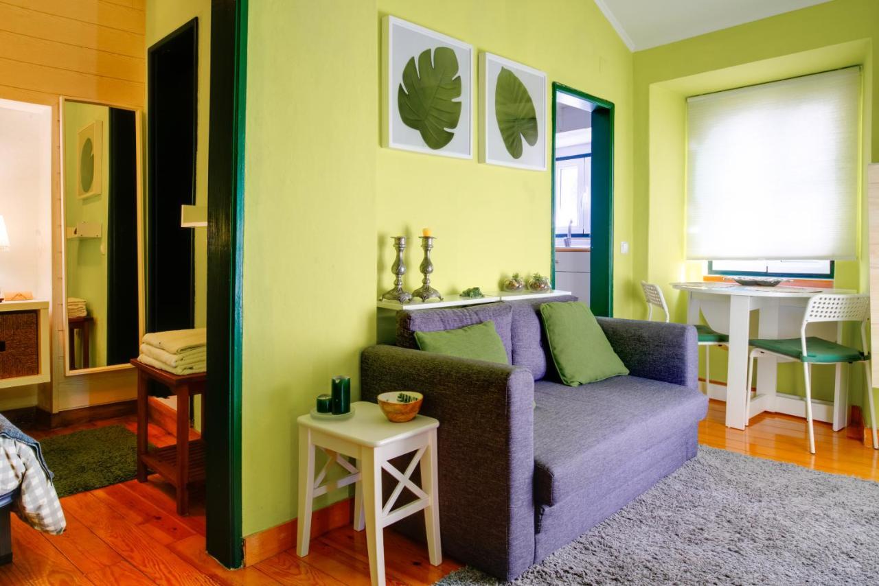 Cozy House By Famous Flea Market With Terrace * Lisboa