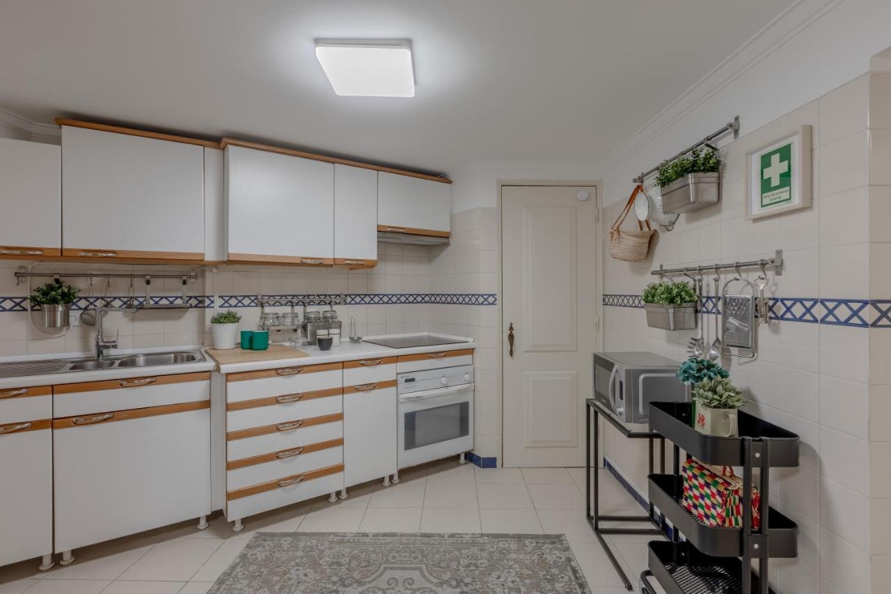 Artistic Design - Principe Real Apartment Lisbon