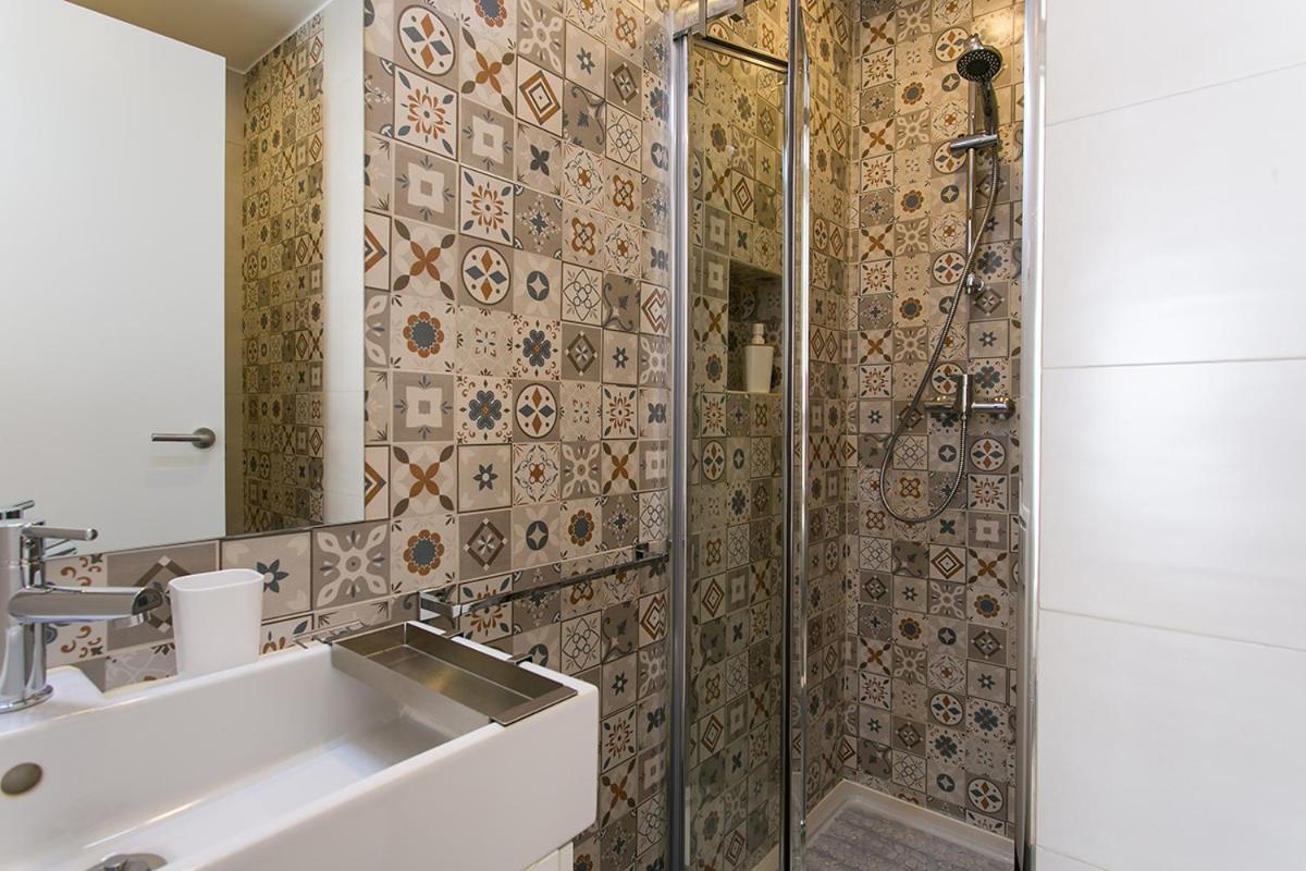 Guest house Amalia Near Rossio Square Lisbon