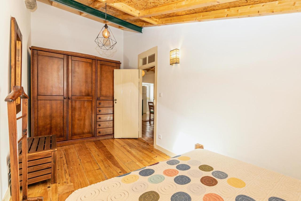 Moderno Em Bairro Tipico Lisboeta * Lisbon