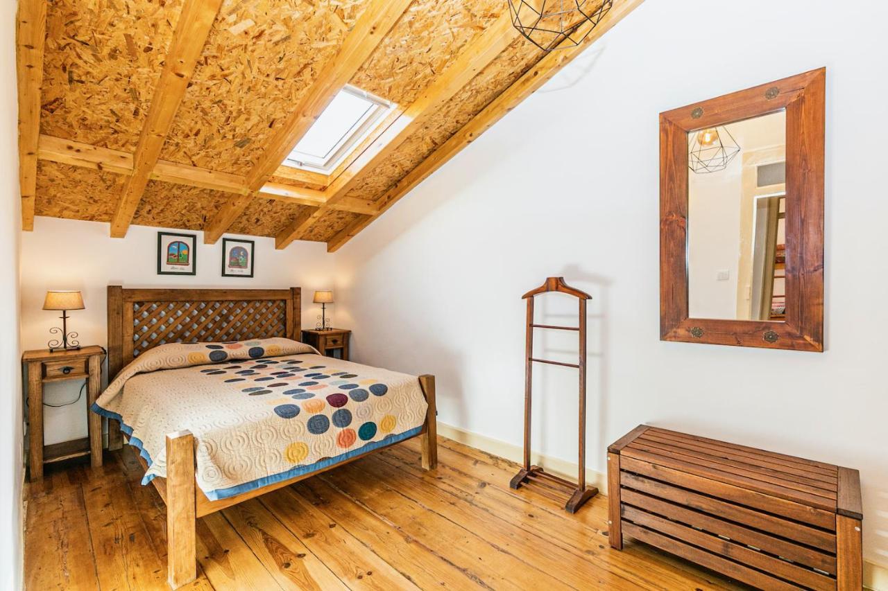 Moderno Em Bairro Tipico Lisboeta * Lisbon