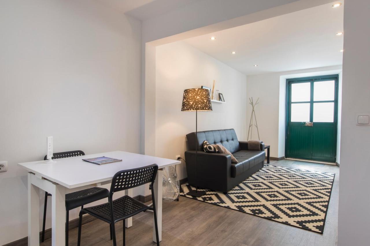 Alfama Typical Beco Da Adica Apartment Lisbon