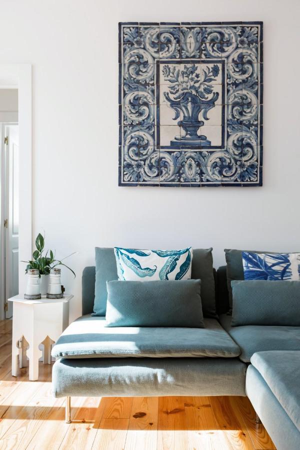 Alfama Terrace: Historic Charm With River Views